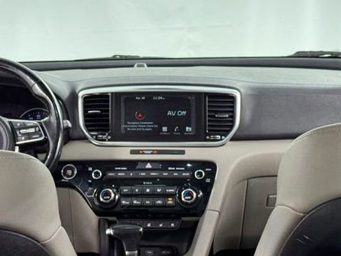 Used 2020 Kia Sportage EX w/ Option Group 15 AWD/4WD image 17