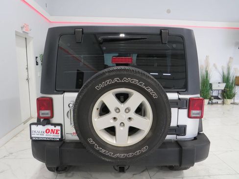 Used 2012 Jeep Wrangler Sport image 4
