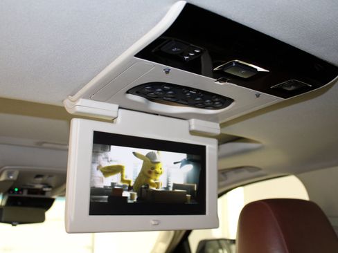 Used 2018 Cadillac Escalade Luxury image 41