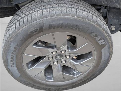 Certified 2024 Ford F150 Lightning Flash AWD/4WD image 6