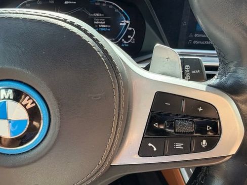 Used 2022 BMW X5 xDrive45e w/ M Sport Package AWD/4WD image 17
