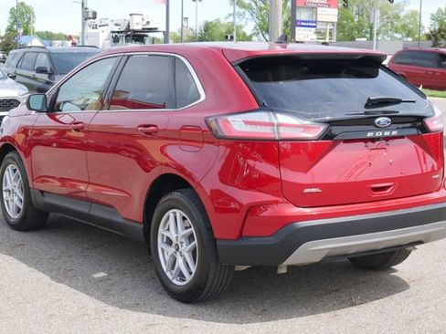 Used 2024 Ford Edge SEL w/ Convenience Package AWD/4WD image 9