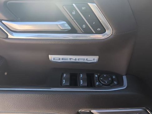 Used 2024 GMC Sierra 1500 Denali w/ Denali Reserve Package image 8