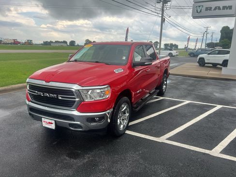 Used 2019 RAM 1500 Big Horn AWD/4WD image 3