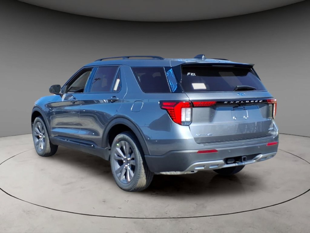 New 2026 Ford Explorer Active w/ Active Comfort Package AWD/4WD image 3