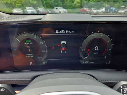 Used 2024 Nissan Ariya AWD image 21