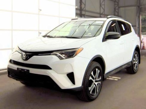 Used 2018 Toyota RAV4 LE w/ All Weather Liner Package AWD/4WD image 6