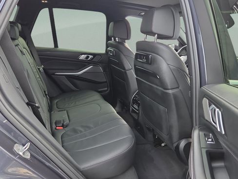 Used 2019 BMW X5 xDrive50i w/ Parking Assistance Package image 17