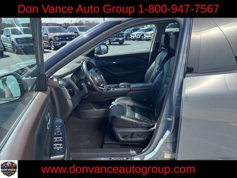 Used 2022 Nissan Rogue SL w/ SL Premium Package image 21