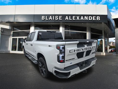 Used 2023 Chevrolet Silverado 1500 High Country w/ High Country Premium Package AWD/4WD image 6