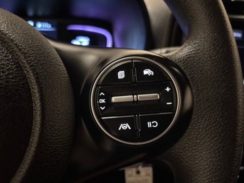 Certified 2025 Kia Soul LX FWD image 17
