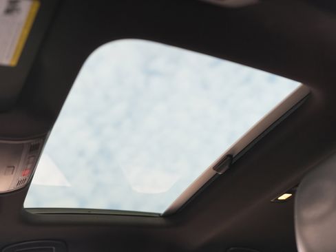 Used 2019 Volkswagen Jetta GLI Autobahn image 22