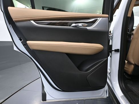 Used 2024 Cadillac XT6 Sport w/ Platinum Package image 42