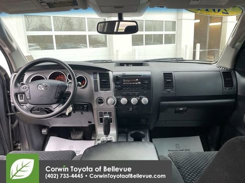 Used 2011 Toyota Tundra 4x4 CrewMax image 11