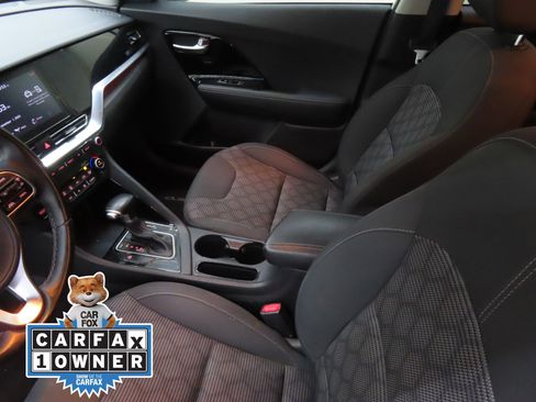 Used 2022 Kia Niro LXS image 18