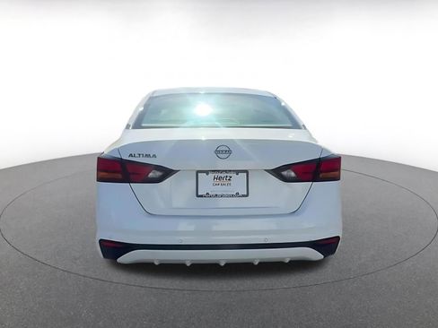 Used 2023 Nissan Altima 2.5 S FWD image 12