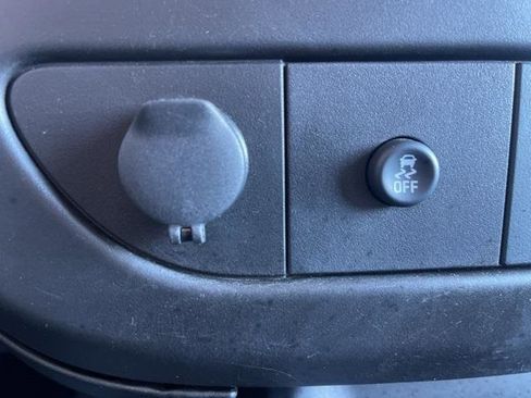 Used 2022 Chevrolet Express 3500 LS image 18