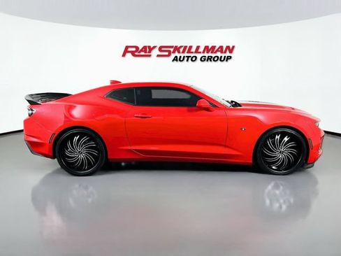 Used 2020 Chevrolet Camaro LT w/ RS Package RWD image 8