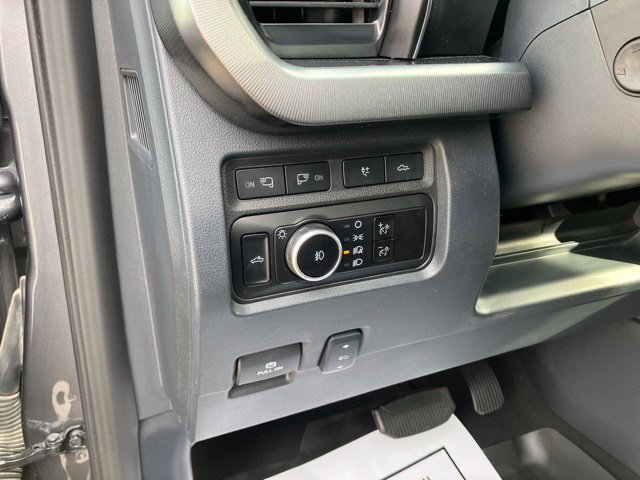 Used 2023 Ford F250 Platinum AWD/4WD image 16