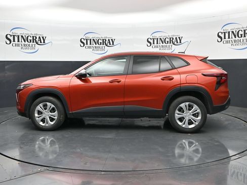Certified 2024 Chevrolet Trax LS w/ Driver Confidence Package FWD image 4