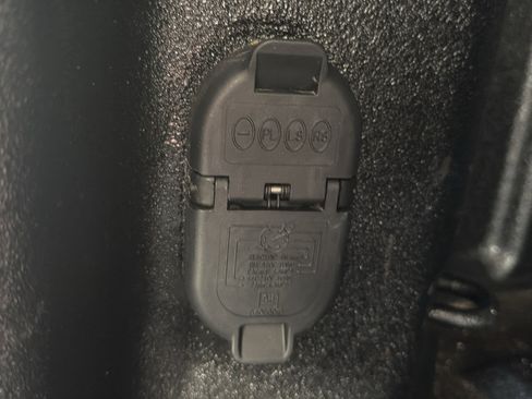 Used 2026 GMC Sierra 3500 SLE image 18