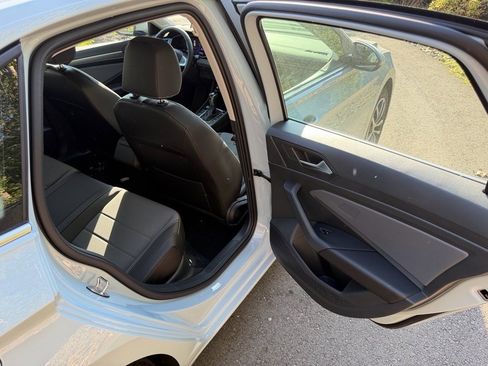 New 2025 Volkswagen Jetta SE image 13