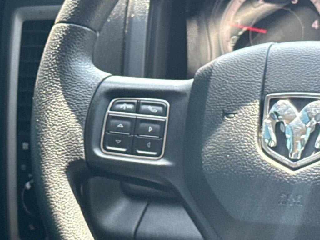 Used 2019 RAM 1500 Tradesman w/ Chrome Appearance Group RWD image 16