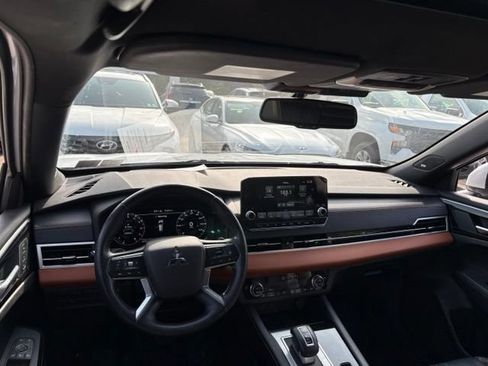 Used 2022 Mitsubishi Outlander SEL AWD/4WD image 10