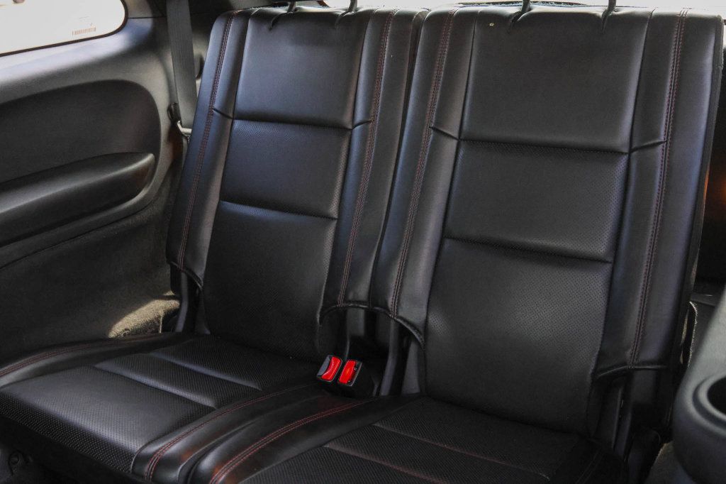Used 2018 Dodge Durango R/T w/ Technology Group AWD/4WD image 17