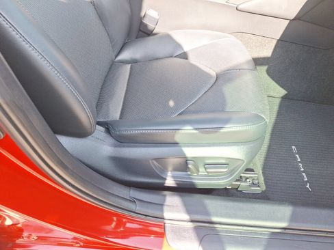 Used 2023 Toyota Camry XLE w/ Navigation Package FWD image 33