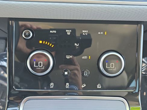 Used 2021 Land Rover Range Rover Evoque S AWD/4WD image 27
