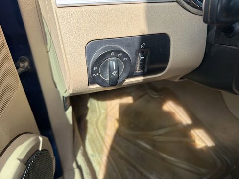 Used 2006 Ford Mustang GT Premium image 12