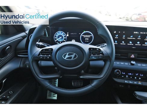 Certified 2025 Hyundai Elantra SEL image 16