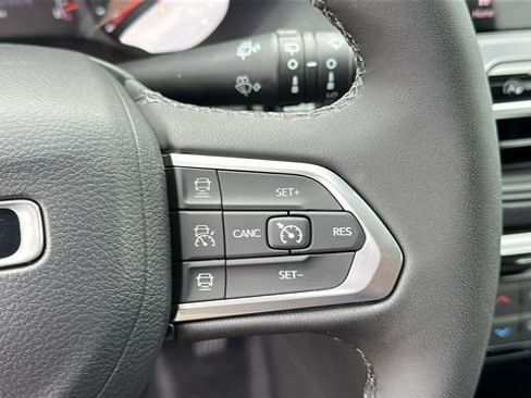 New 2026 Jeep Compass Limited image 14