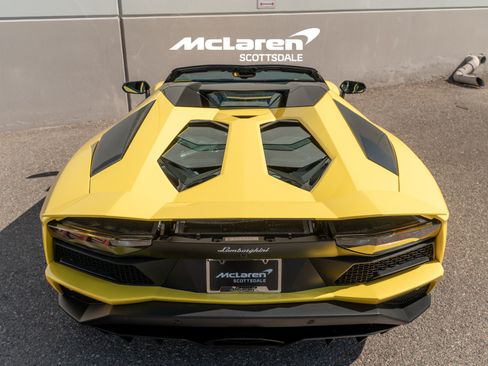 Used 2019 Lamborghini Aventador S AWD/4WD image 29