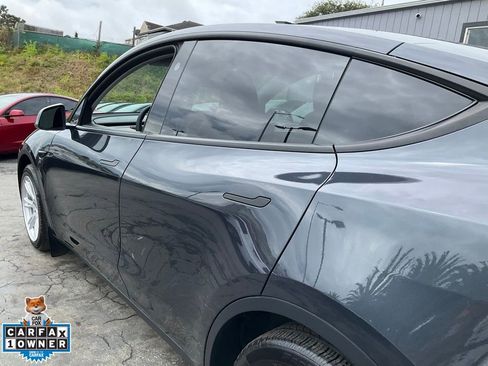 Used 2024 Tesla Model Y 2WD image 85