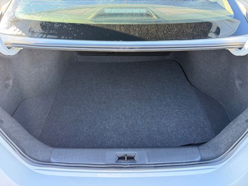 Used 2025 Nissan Sentra SV image 17