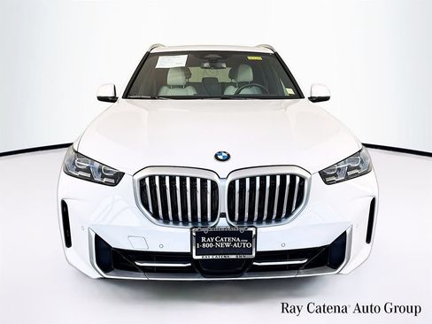 Used 2024 BMW X5 xDrive40i w/ Premium Package AWD/4WD image 2
