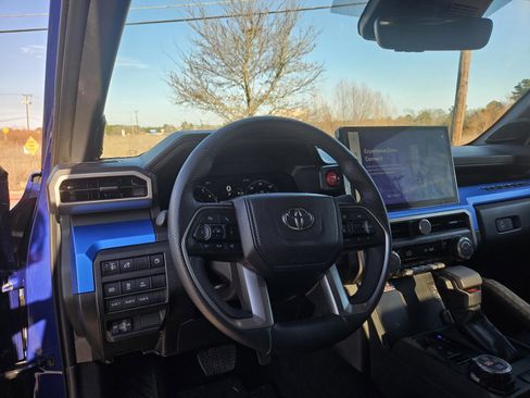 Used 2025 Toyota Tacoma TRD Off-Road w/ TRD Off Road Upgrade Package image 14