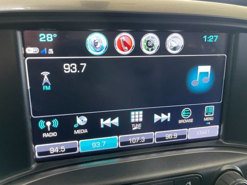 Used 2018 Chevrolet Silverado 1500 LT w/ All Star Edition image 34