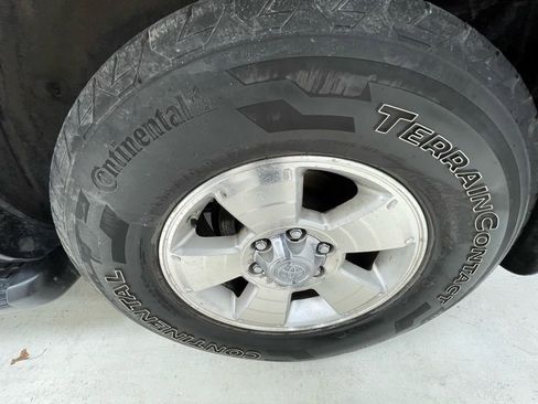 Used 2006 Toyota 4Runner SR5 image 10