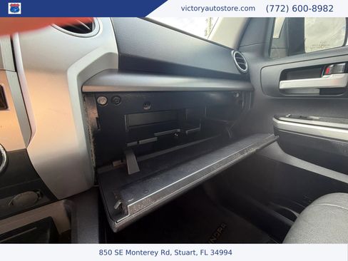 Used 2017 Toyota Tundra SR5 w/ SR5 Upgrade Package image 41