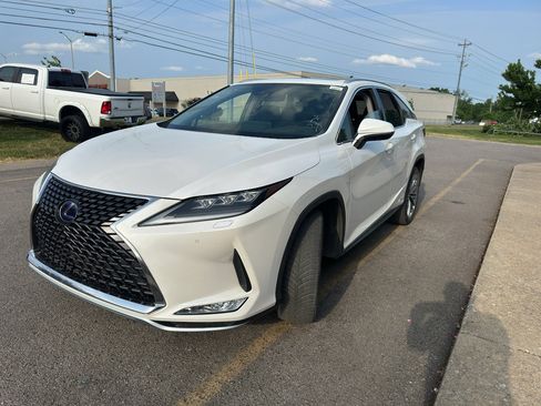 Used 2020 Lexus RX 450hL Luxury w/ Accessory Package AWD/4WD image 9