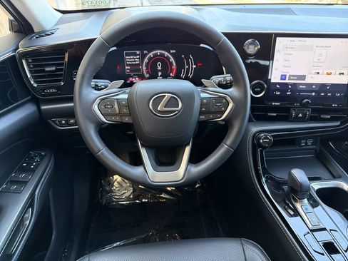 Used 2022 Lexus NX 250 FWD image 16