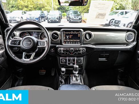Used 2023 Jeep Gladiator Overland AWD/4WD image 22