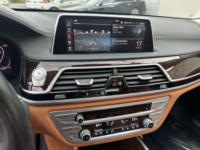 Used 2021 BMW 750i xDrive AWD/4WD image 50