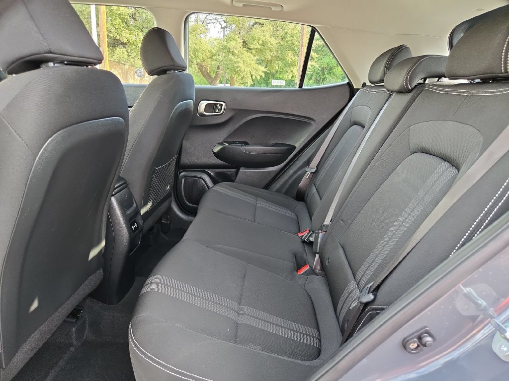 Used 2026 Hyundai Venue SEL FWD image 28