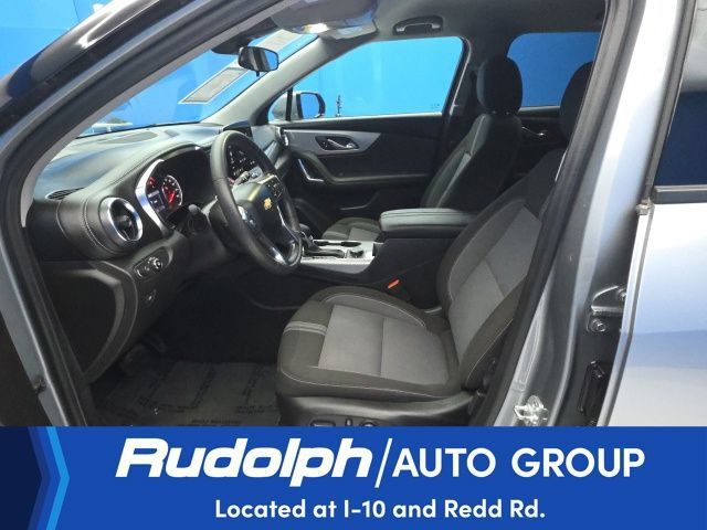 Used 2025 Chevrolet Blazer LT FWD image 11