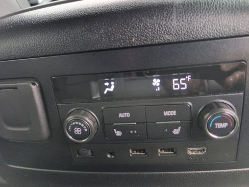 Used 2020 Chevrolet Tahoe LT RWD image 13