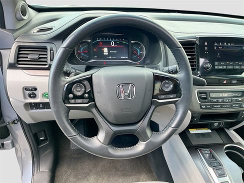 Used 2022 Honda Pilot Special Edition image 11